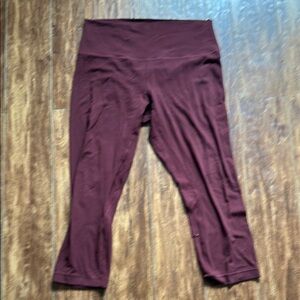 Lululemon Align High Rise Crops Ted Merlot Size 10